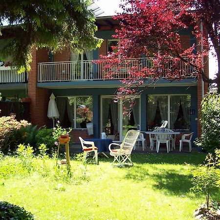 Bed and Breakfast Chez Jean Et Daisy Riehen Екстер'єр фото